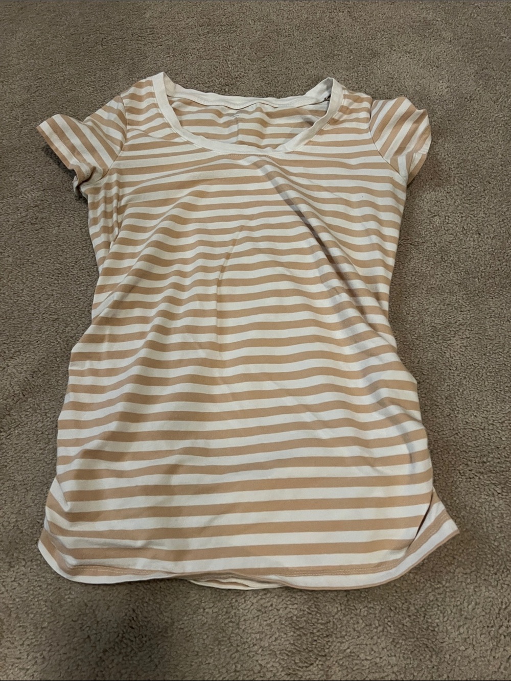 Old Navy Maternity Ruched Side Striped Short Sleeve Tee- size XS, EUC